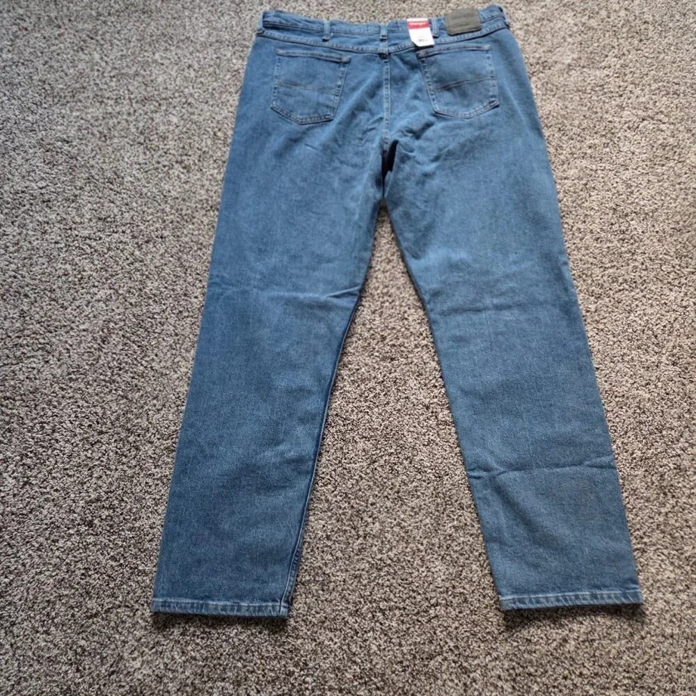 Wrangler Authentics Jeans Men's 42x34 Cotton Denim Stretch Straight Leg New NWT